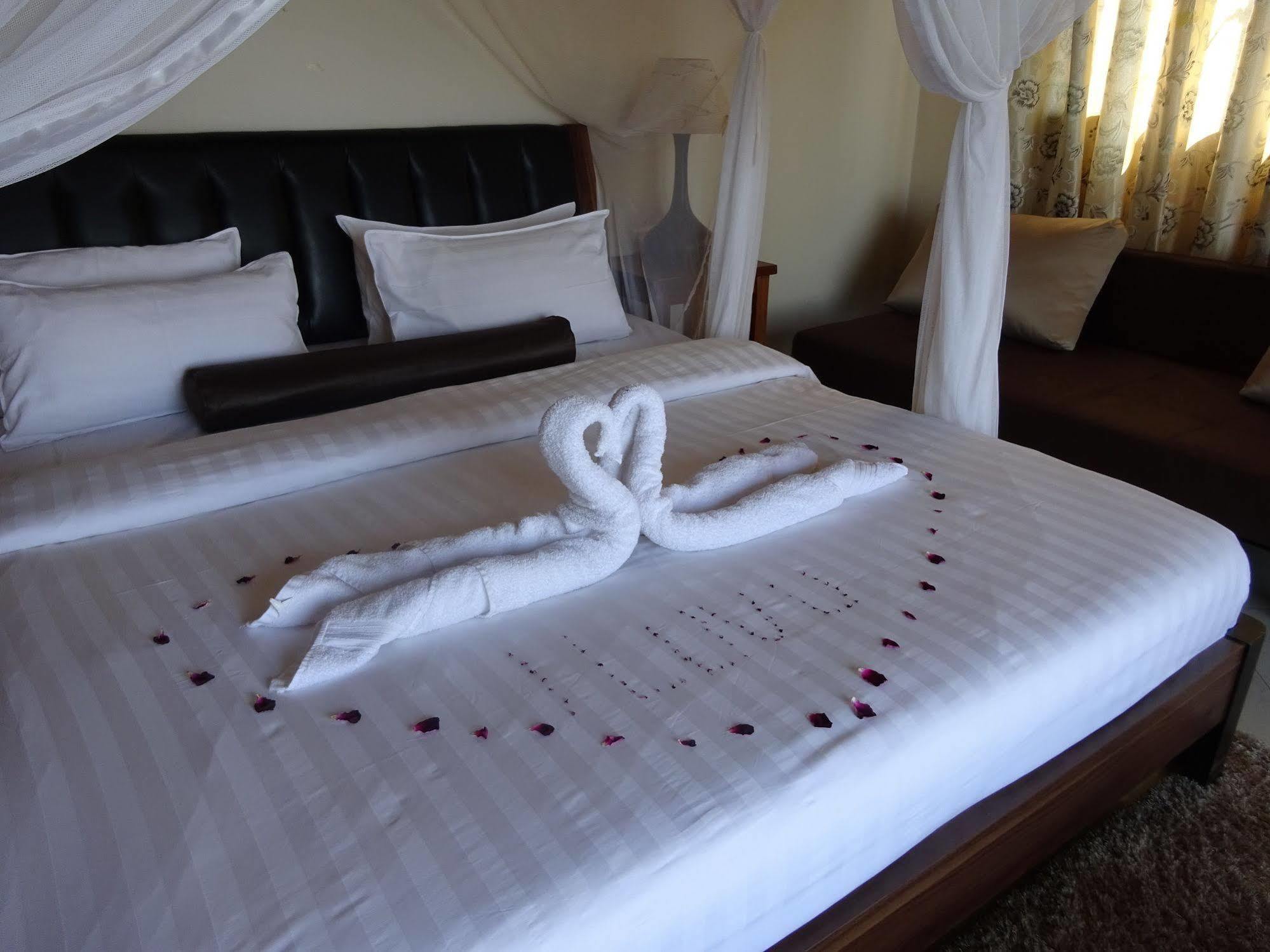 Lake Kariba Inns Siavonga Extérieur photo