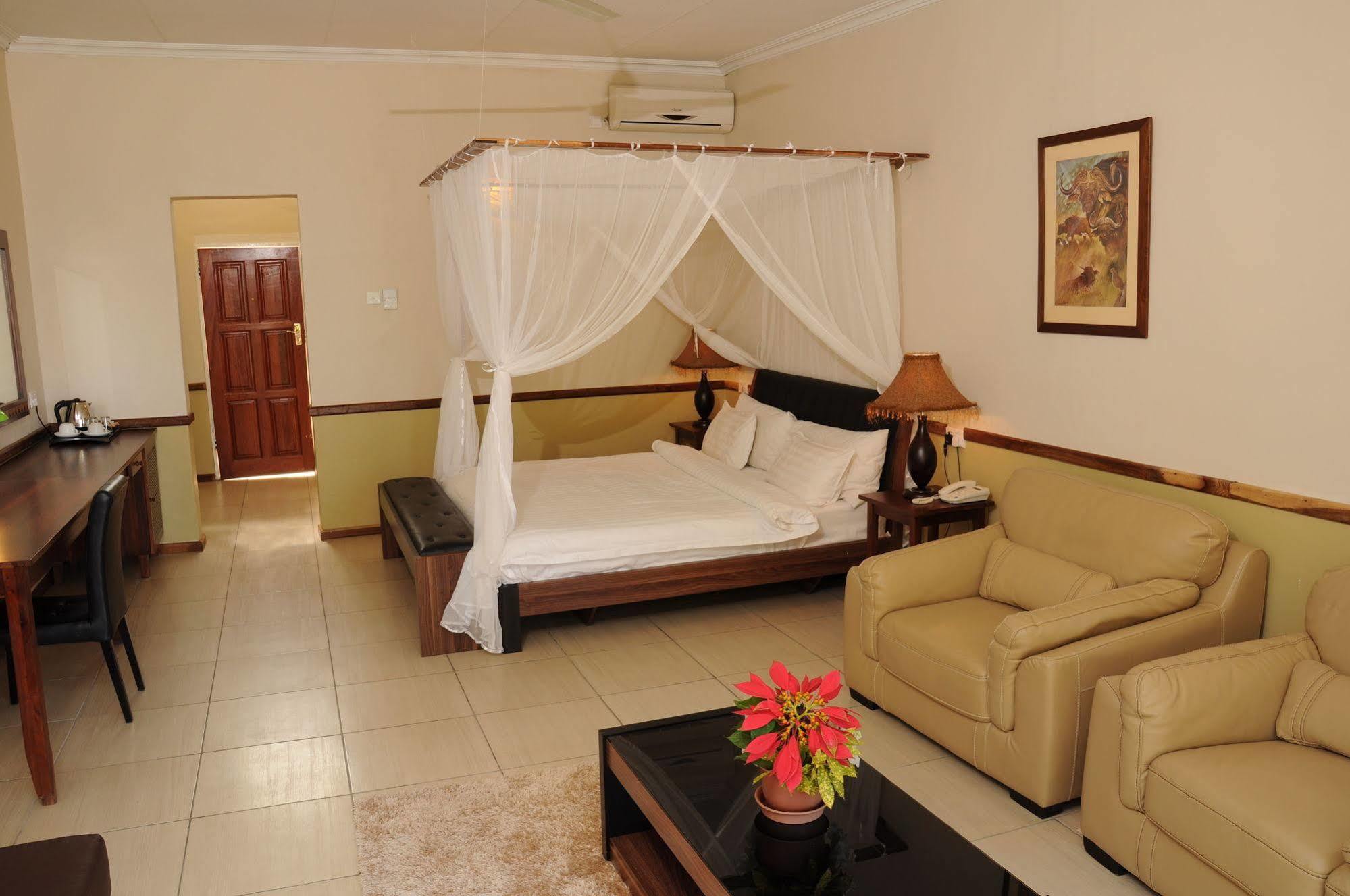 Lake Kariba Inns Siavonga Extérieur photo